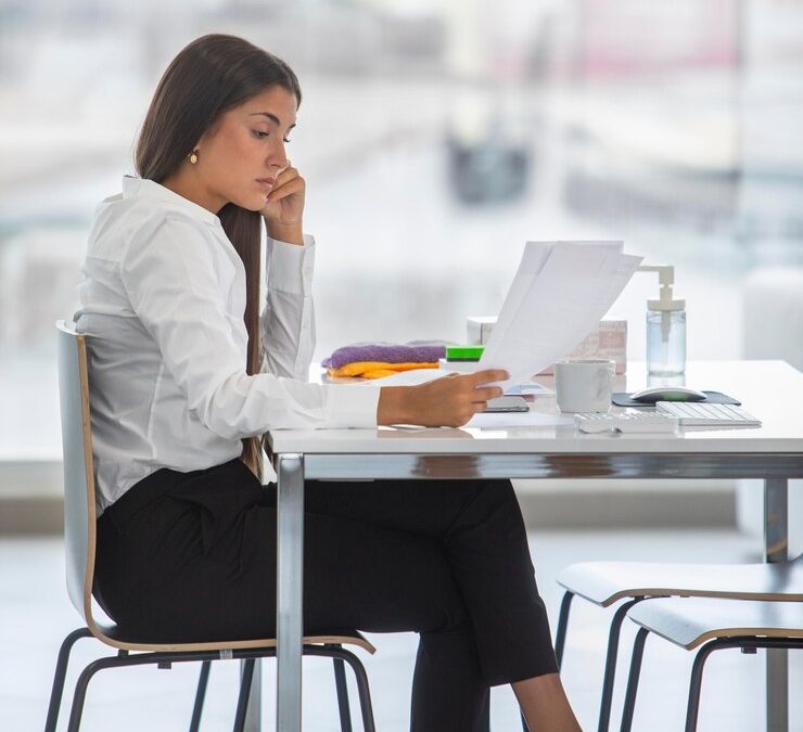 Me cuesta andar al levantarme de la silla